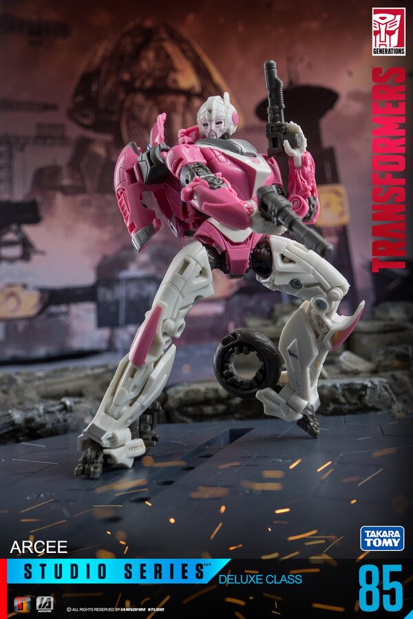 Studio Series SS 85 Arcee Toy Phography Image Gallery By IAMNOFIRE  (11 of 13)